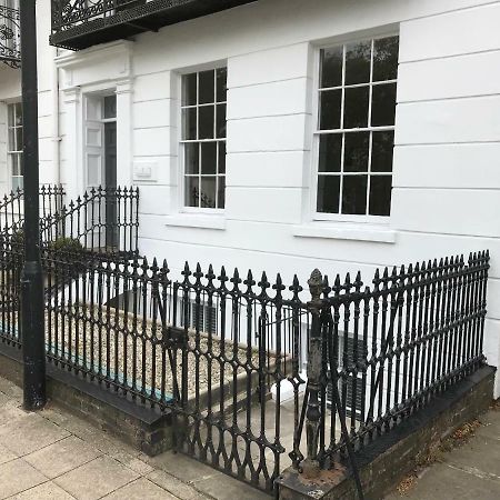 The Apartment, Lower Ground Floor, Clarendon Place Leamington Spa Zewnętrze zdjęcie